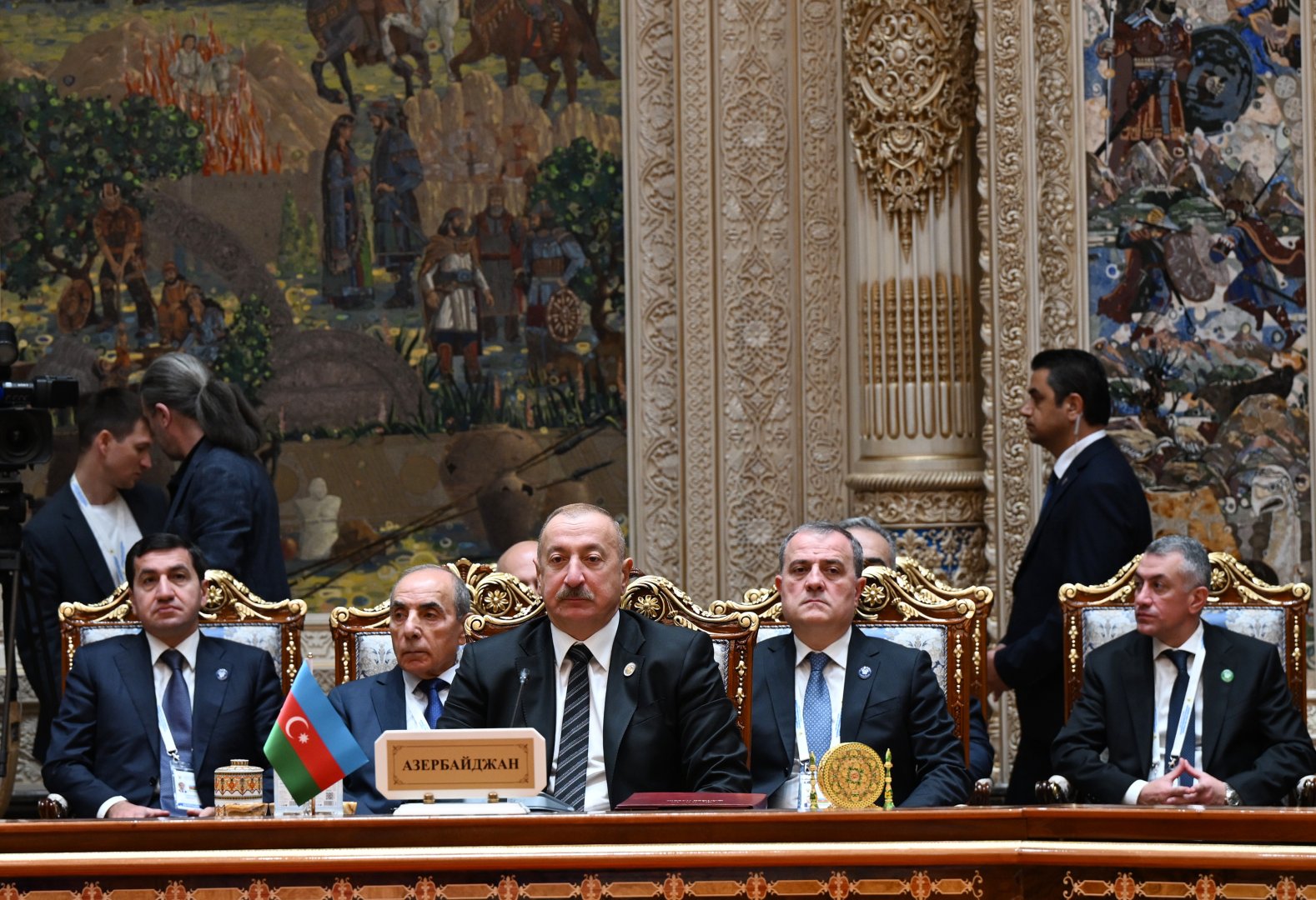Prezident İlham Əliyev Düşənbədə MDB Dövlət Başçıları Şurasının geniş tərkibdə iclasında iştirak edib (FOTO/VİDEO) (YENİLƏNİB)