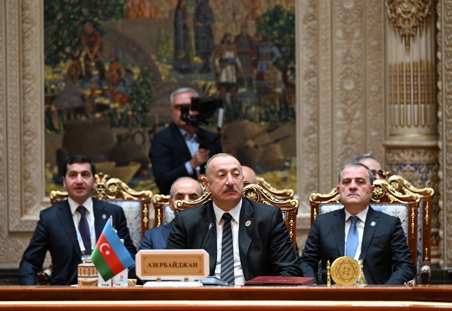 Prezident İlham Əliyev Düşənbədə MDB Dövlət Başçıları Şurasının geniş tərkibdə iclasında iştirak edib (FOTO/VİDEO) (YENİLƏNİB)