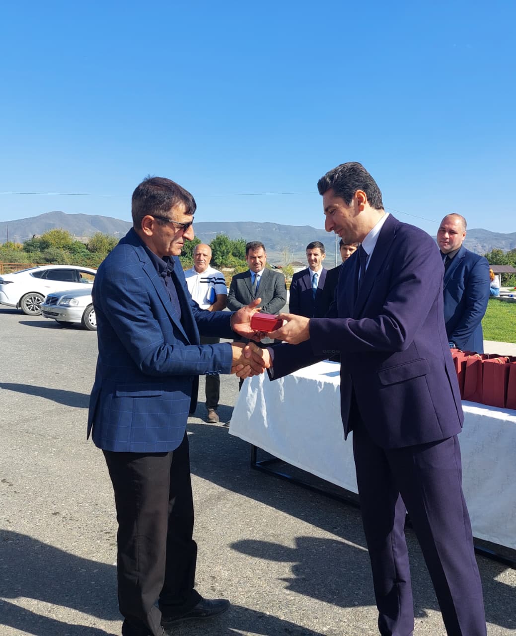 Ballıca və Təzəbinə sakinlərinə evlərin açarları təqdim edilib (FOTO) (YENİLƏNİB)