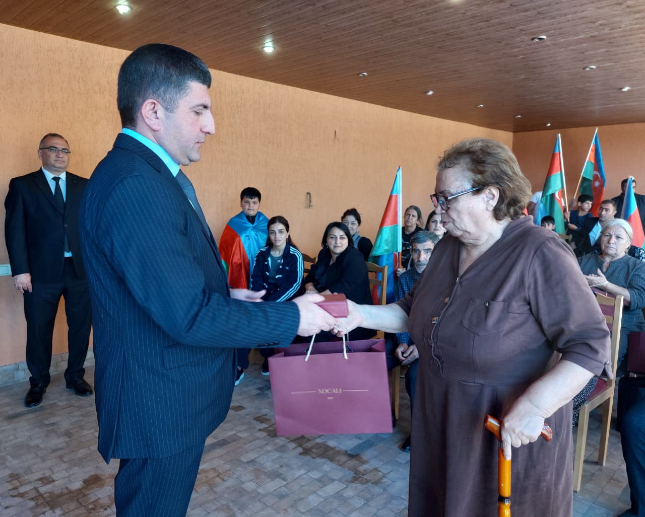 Ballıca və Təzəbinə sakinlərinə evlərin açarları təqdim edilib (FOTO) (YENİLƏNİB)