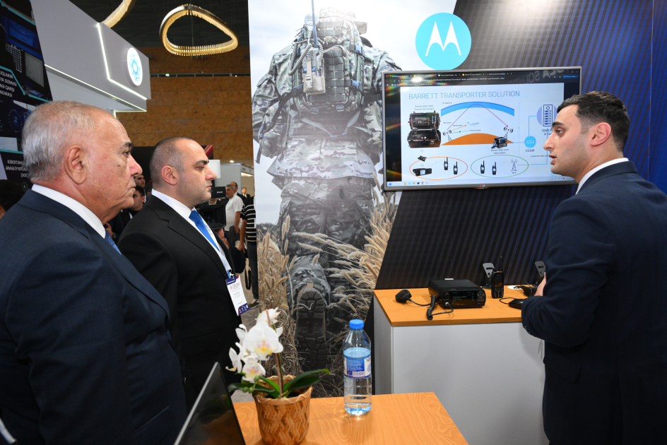 CIDC-2025 tədbirinin rəsmiləri kibertəhlükəsizlik sərgisi ilə tanış olublar (FOTO)