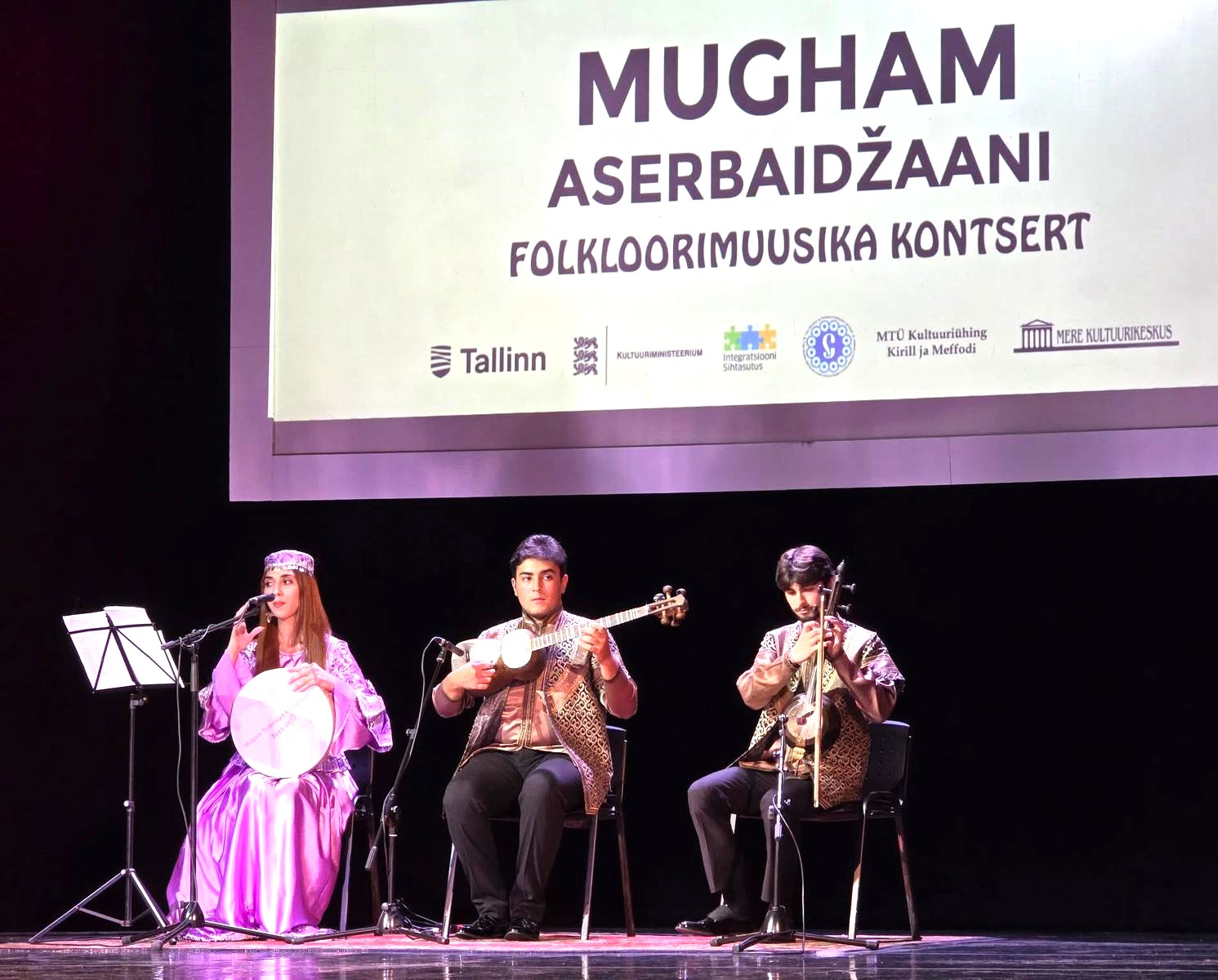 Estoniya Azərbaycan musiqisinin sehrinə bürünüb (FOTO)