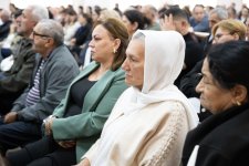 Ermənistan silahlı qüvvələrinin azərbaycanlı əsirlərə işgəncə verməsi ilə bağlı sübutlar məhkəmədə nümayiş etdirilib (FOTO)