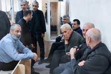 Ermənistan silahlı qüvvələrinin azərbaycanlı əsirlərə işgəncə verməsi ilə bağlı sübutlar məhkəmədə nümayiş etdirilib (FOTO)