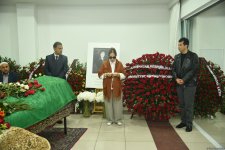 Xalq artisti Əminə Yusifqızı dəfn olunub (FOTO) (YENİLƏNİB)