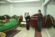 Xalq artisti Əminə Yusifqızı dəfn olunub (FOTO) (YENİLƏNİB)