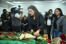 Xalq artisti Əminə Yusifqızı dəfn olunub (FOTO) (YENİLƏNİB)