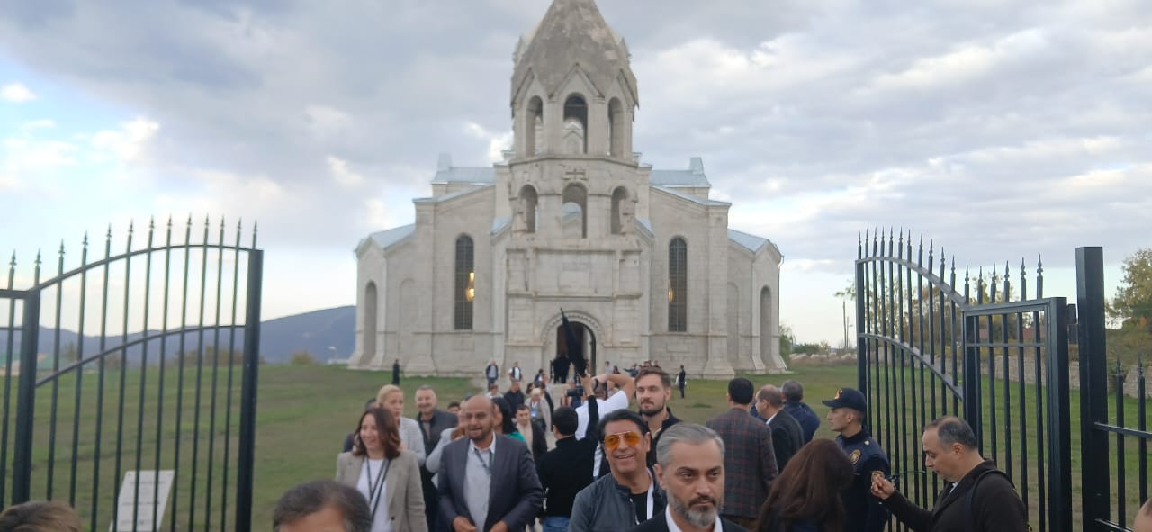 İtkin düşmüş şəxslərlə bağlı beynəlxalq konfrans iştirakçıları Şuşaya səfər ediblər (FOTO)