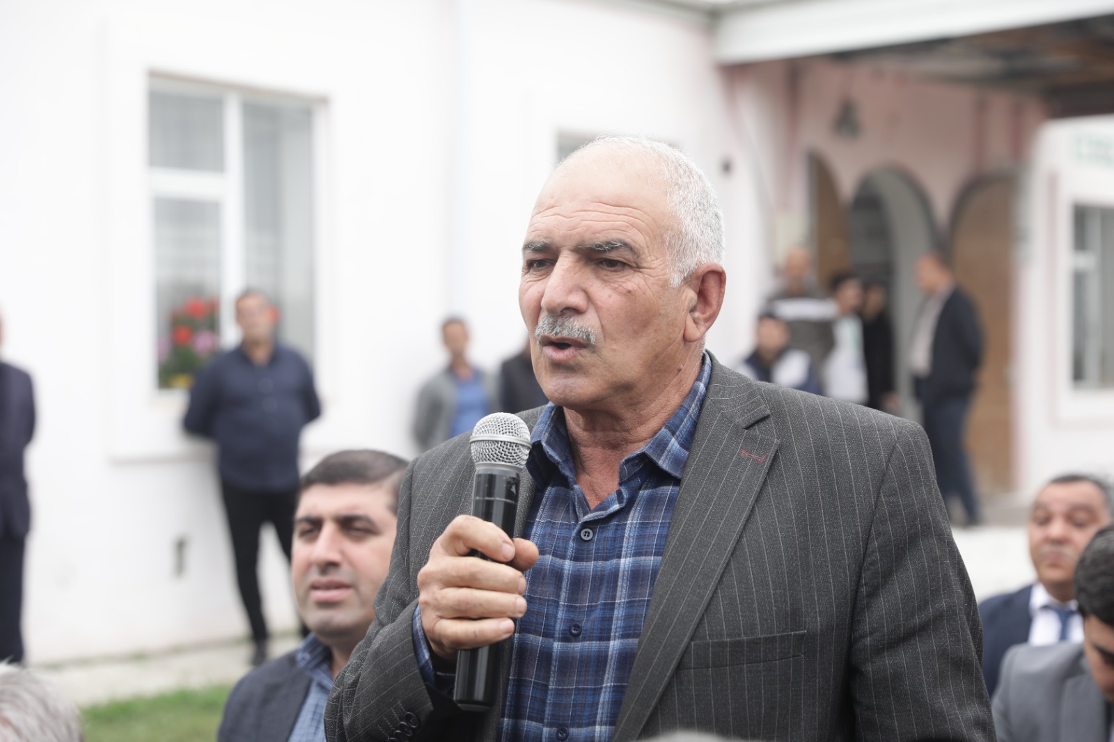 Qaracik Zeyid kəndində səyyar qəbul keçirilib (FOTO)