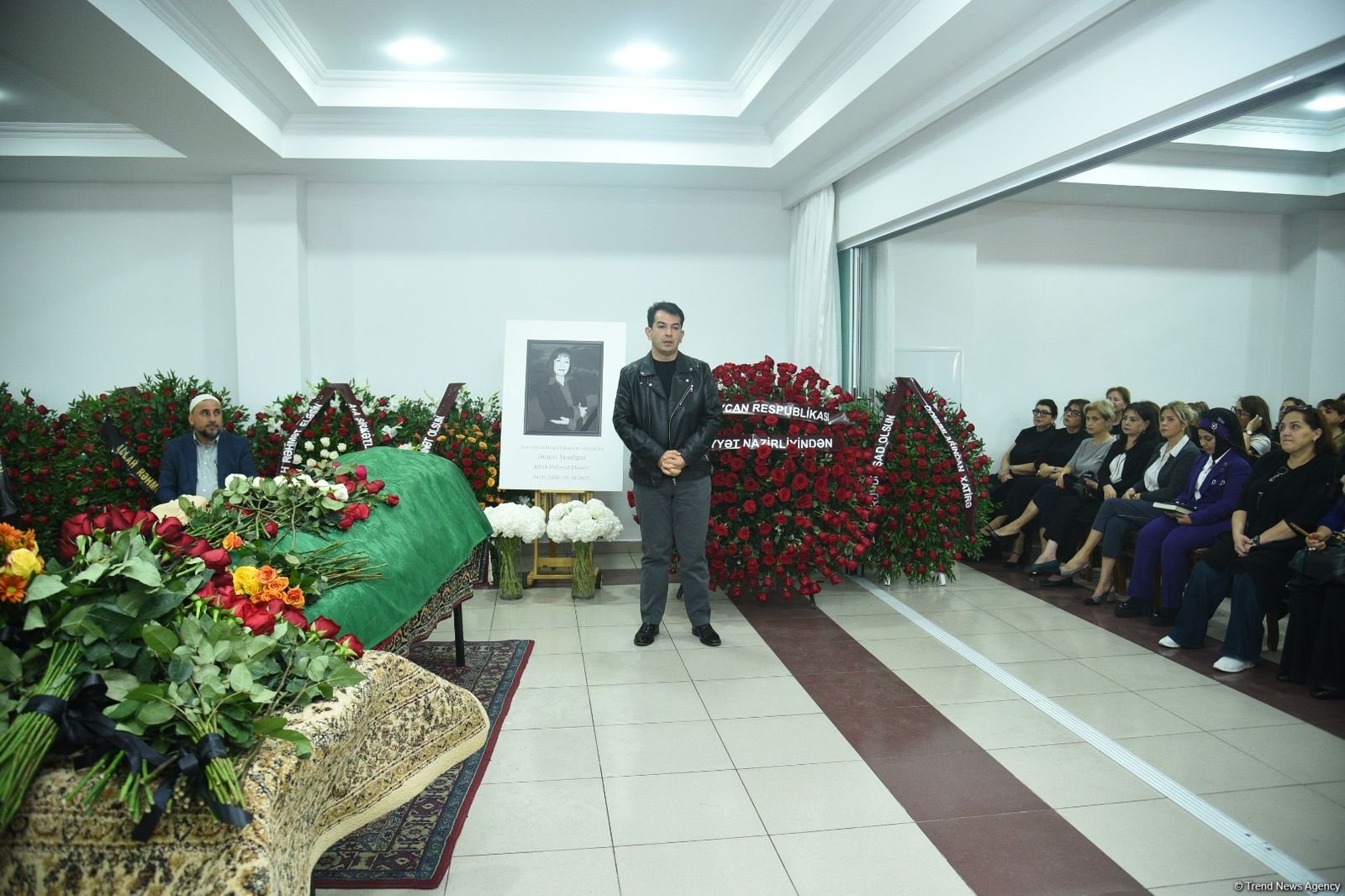 Xalq artisti Əminə Yusifqızı dəfn olunub (FOTO) (YENİLƏNİB)