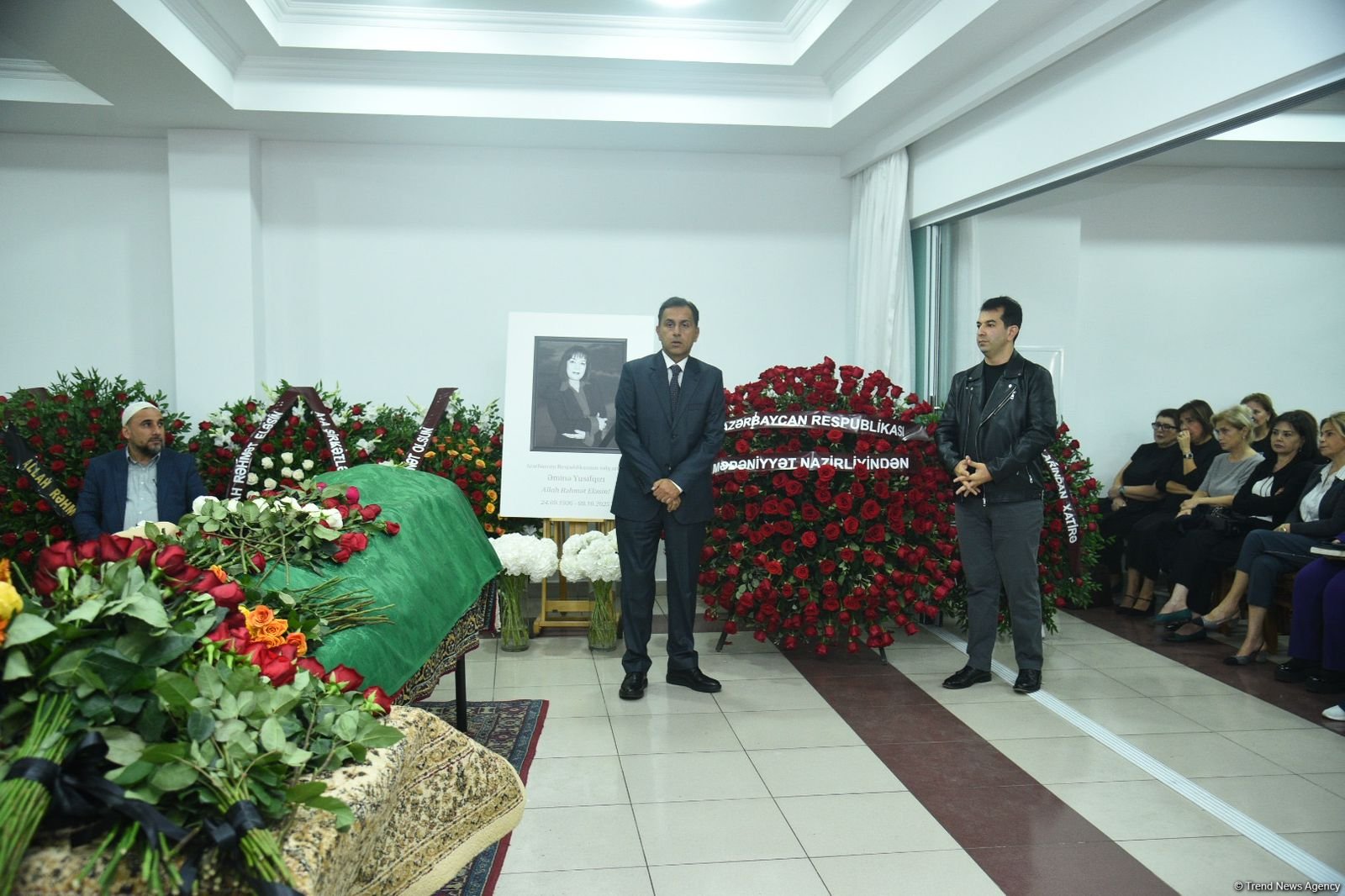 Xalq artisti Əminə Yusifqızı dəfn olunub (FOTO) (YENİLƏNİB)