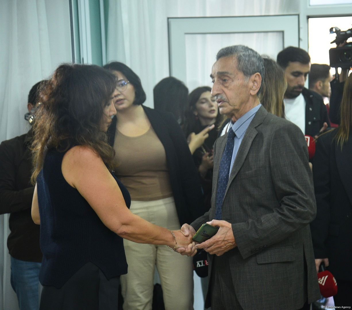 Xalq artisti Əminə Yusifqızı dəfn olunub (FOTO) (YENİLƏNİB)