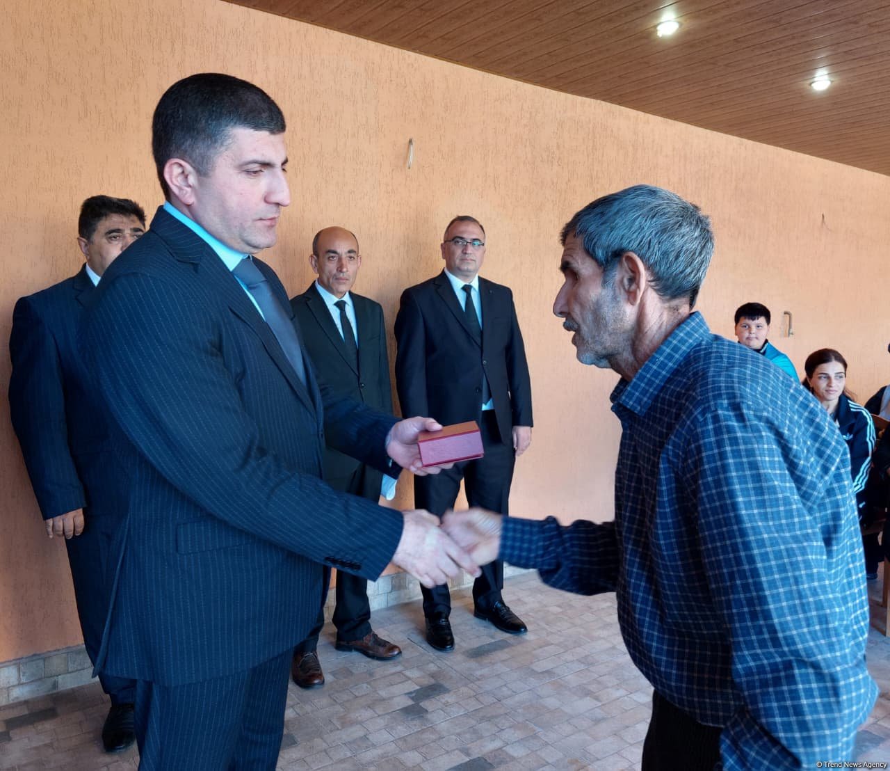 Ballıca və Təzəbinə sakinlərinə evlərin açarları təqdim edilib (FOTO) (YENİLƏNİB)