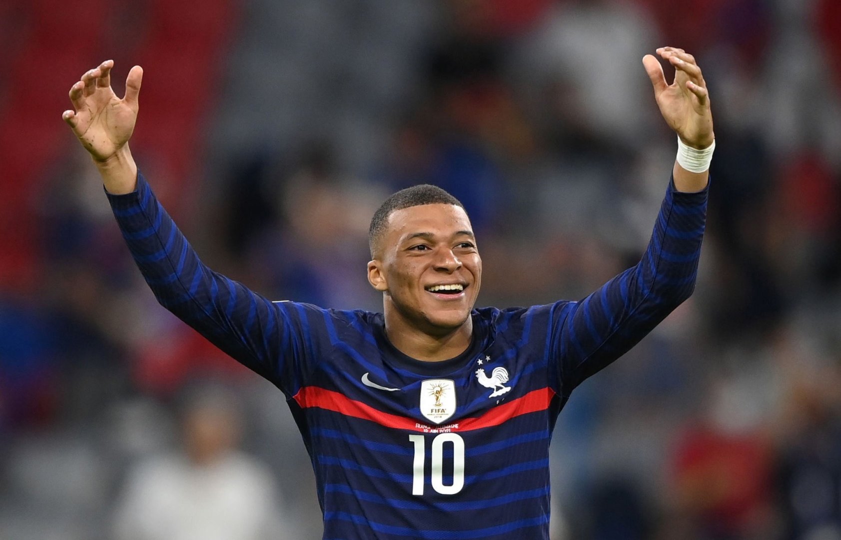 Mbappe dünya çempionatının seçmə mərhələsində növbəti oyunu buraxacaq
