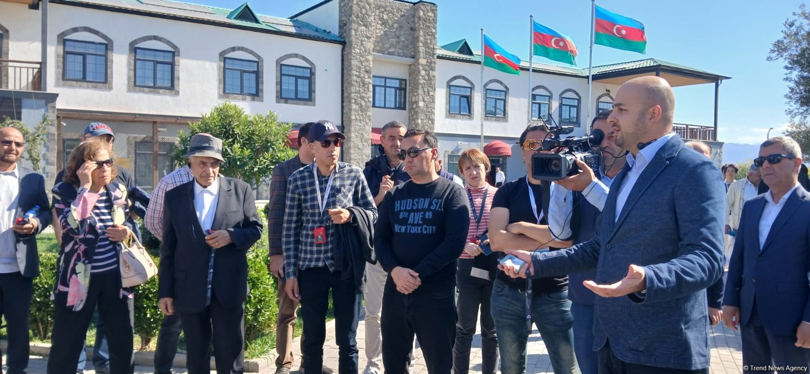 Beynəlxalq konfrans iştirakçıları Zəngilan məscidində ibadət ediblər (FOTO) (YENİLƏNİB)