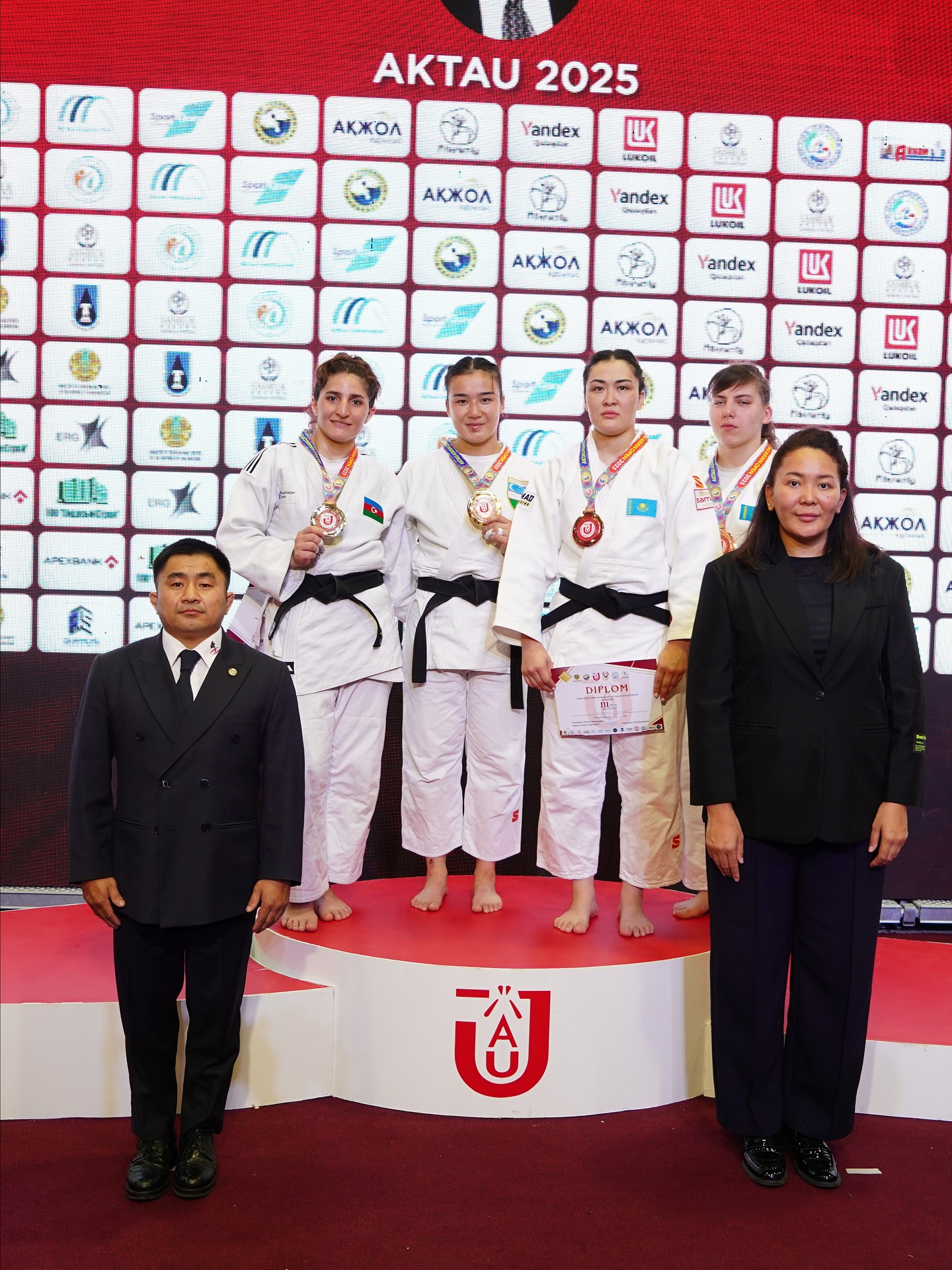 Azərbaycan cüdoçuları beynəlxalq turnirdə 10 medal qazanıblar (FOTO)