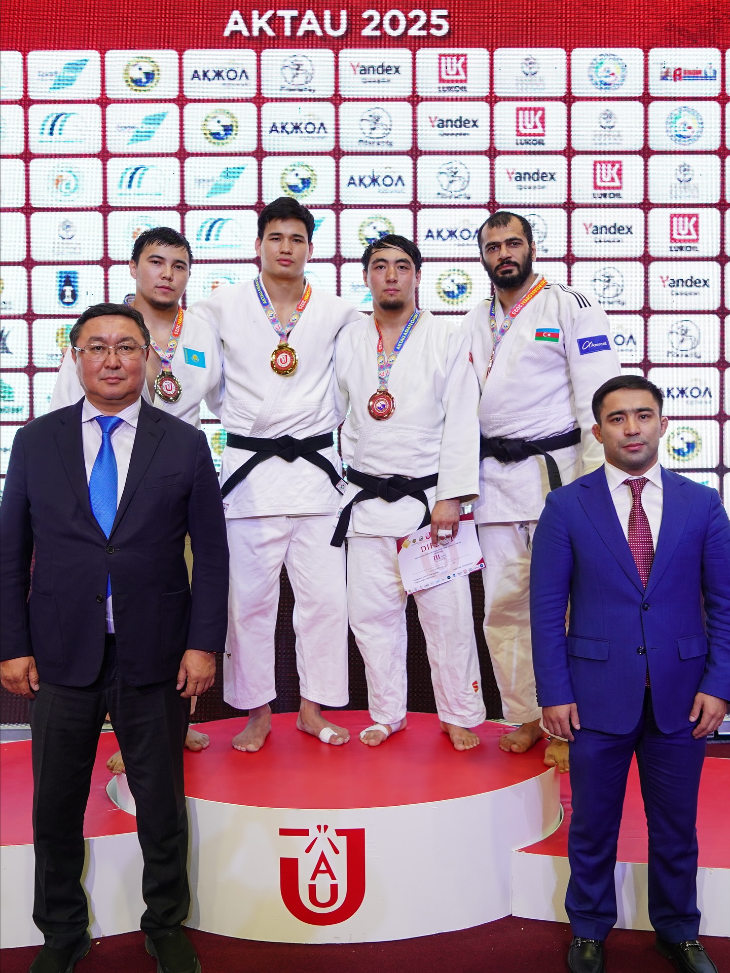 Azərbaycan cüdoçuları beynəlxalq turnirdə 10 medal qazanıblar (FOTO)