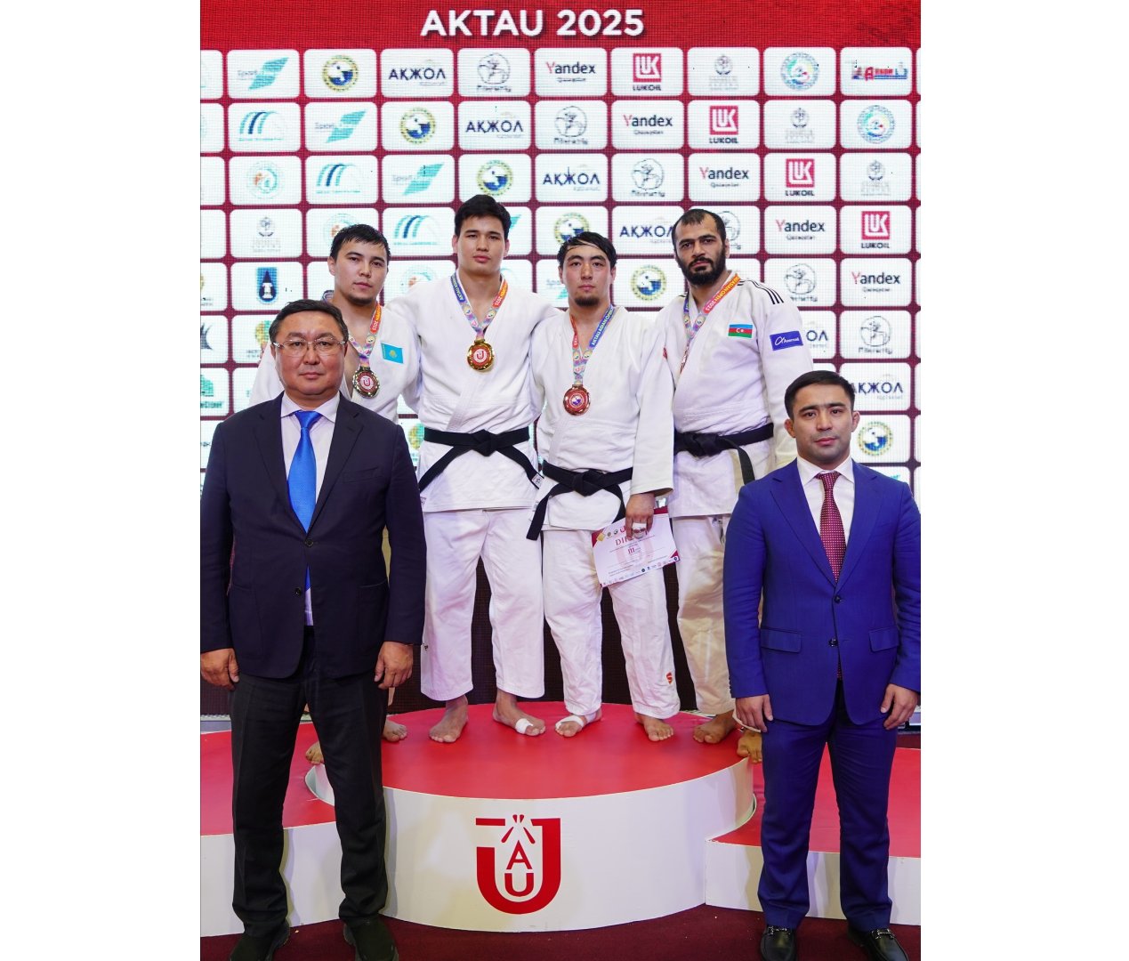 Azərbaycan cüdoçuları beynəlxalq turnirdə 10 medal qazanıblar (FOTO)