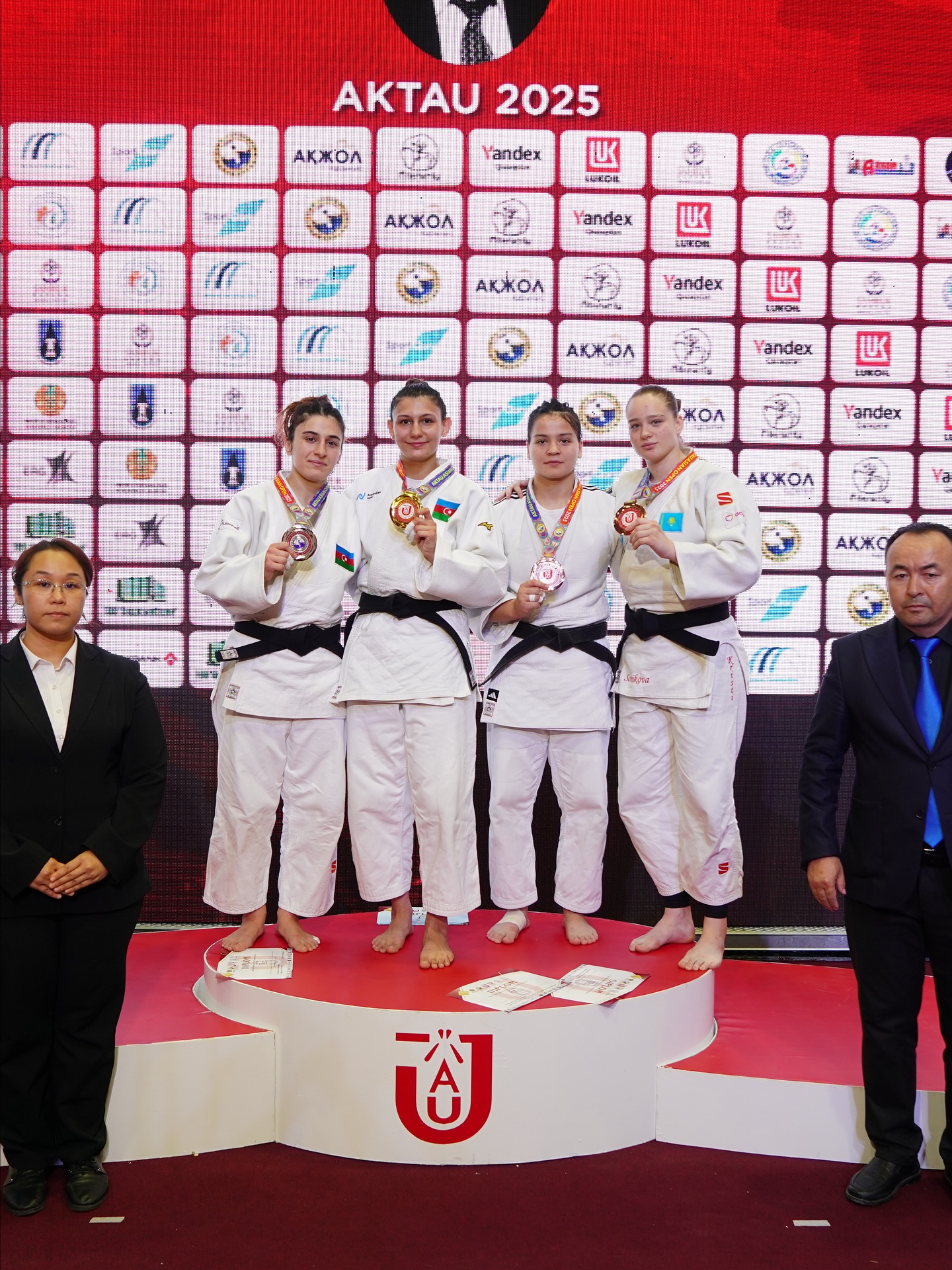 Azərbaycan cüdoçuları beynəlxalq turnirdə 10 medal qazanıblar (FOTO)