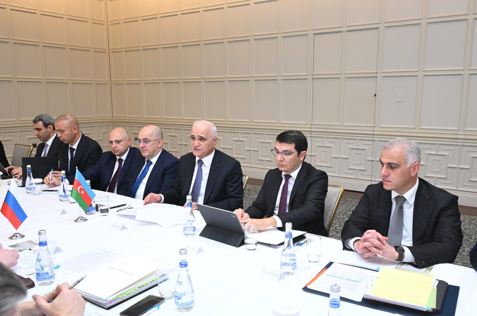 Azərbaycan-Rusiya iqtisadi əməkdaşlığının inkişaf perspektivləri müzakirə olunub (FOTO)