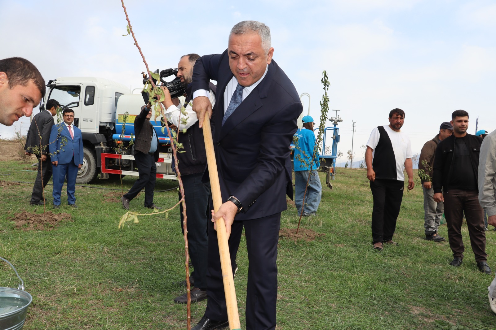 Xocalının Ballıca kəndində badam ağacları əkilib - FOTO