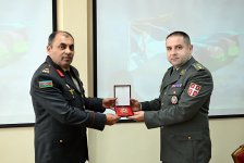 Azərbaycan-Serbiya hərbi əməkdaşlığın gücləndirilməsini müzakirə edib (FOTO)