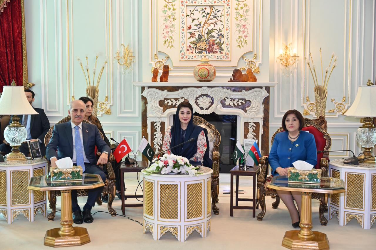 Sahibə Qafarova Pakistanın Pəncab əyalətinin Baş naziri ilə görüşüb (FOTO)