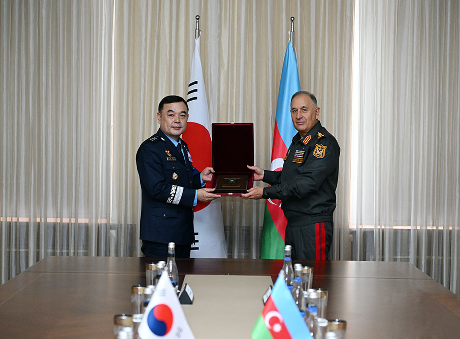Azərbaycan və Koreya hərbi əməkdaşlığı müzakirə olunub (FOTO)