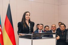 Leyla Əliyeva və Arzu Əliyeva Berlində MAMA “Ana təbiət” sərgisinin açılışında iştirak ediblər (FOTO)