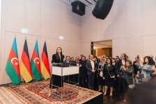 Leyla Əliyeva və Arzu Əliyeva Berlində MAMA “Ana təbiət” sərgisinin açılışında iştirak ediblər (FOTO)