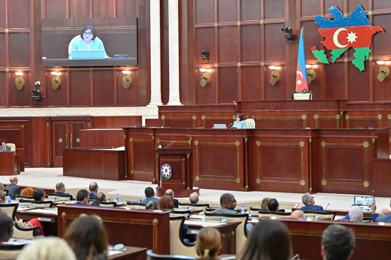 Milli Məclisin sədri Beynəlxalq Hakimlər Assosiasiyasının 67-ci illik iclasının iştirakçıları ilə görüşüb