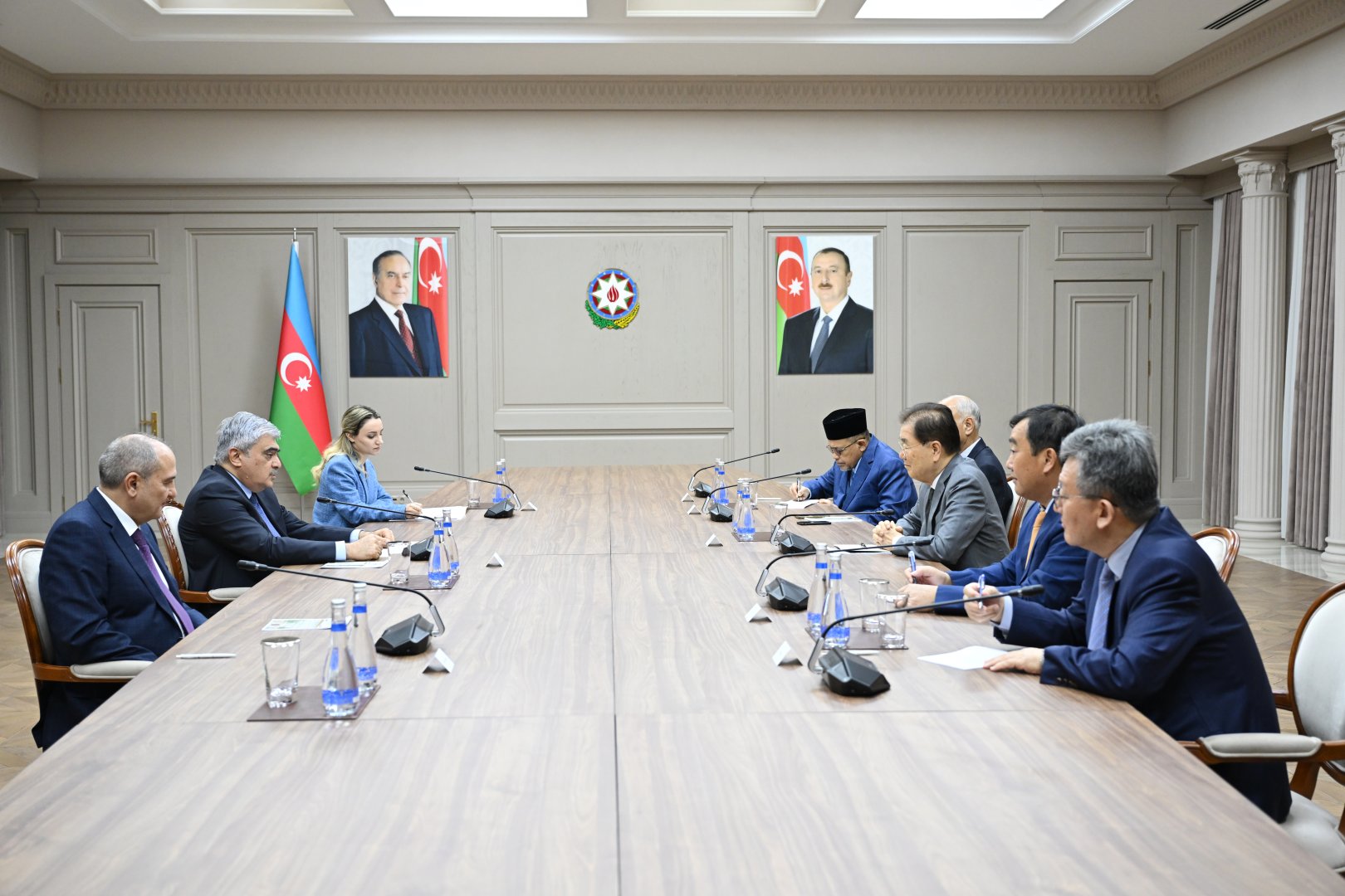 Baş nazirin müavini ICAPP nümayəndə heyəti ilə Asiya əməkdaşlığının genişləndirilməsini müzakirə edib