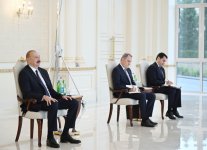 Prezident İlham Əliyev Avropa İttifaqının ölkəmizdəki nümayəndəliyinin yeni təyin olunmuş rəhbərinin etimadnaməsini qəbul edib (FOTO/VİDEO)