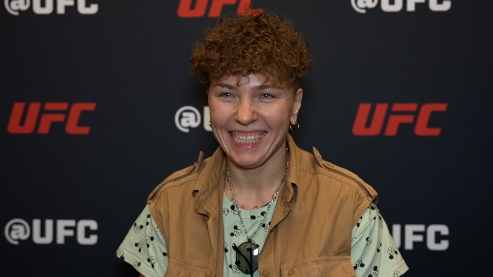 Rusiyalı qadın döyüşçü UFC-dən qovulub