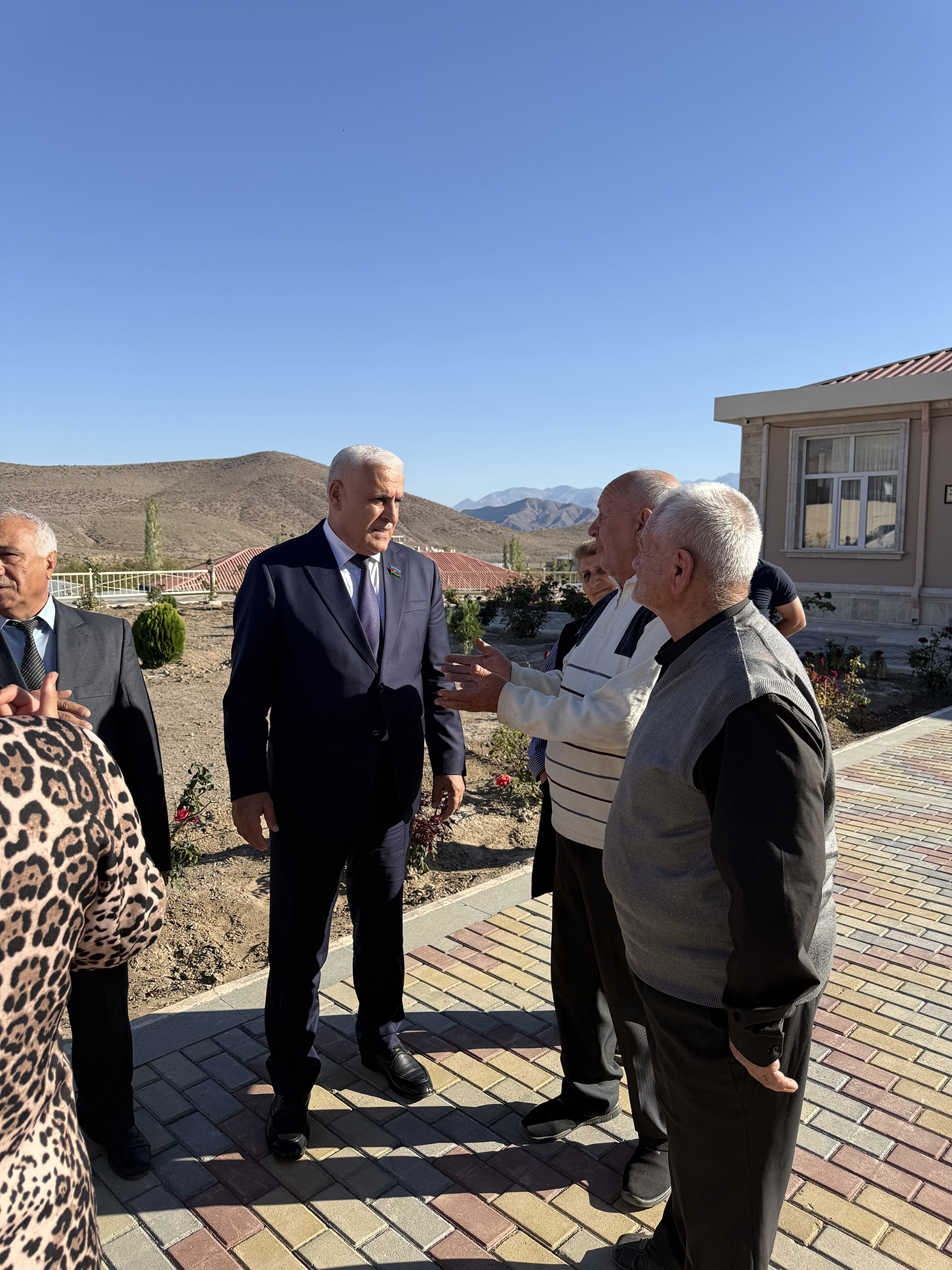 Milli Məclisin deputatı Vüqar Rəhimzadə Ordubadda seçiciləri ilə növbəti görüşünü keçirib (FOTO)
