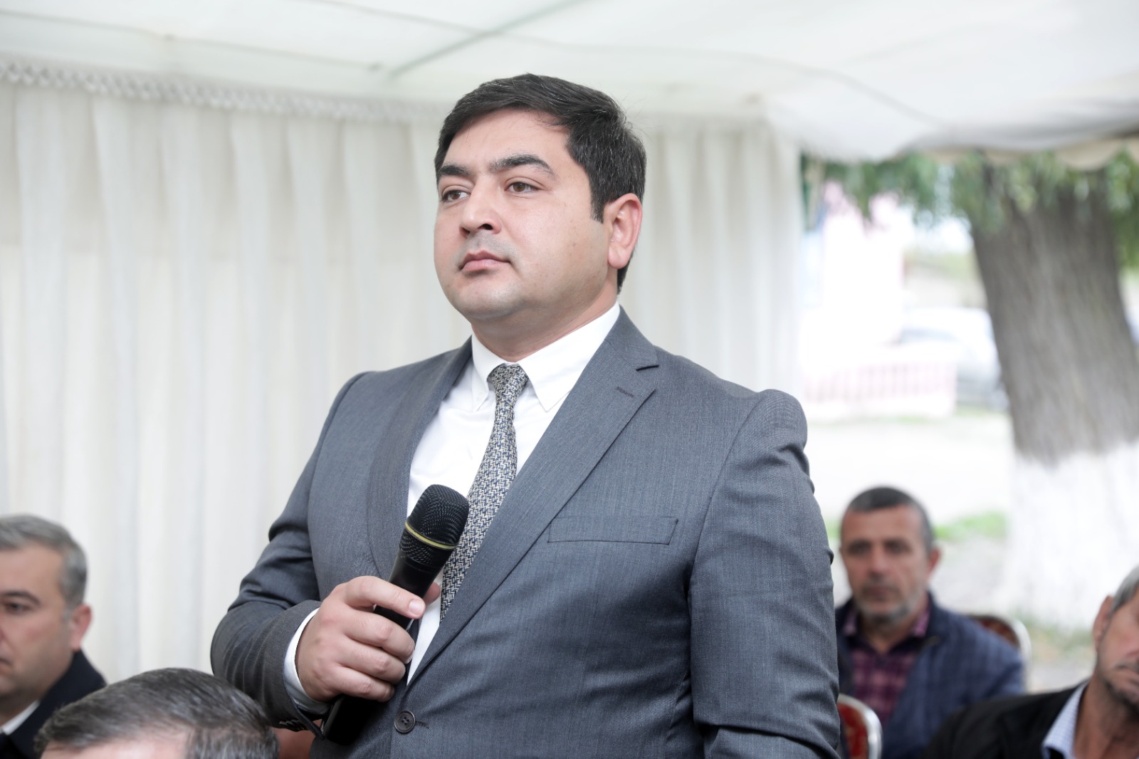 Elnur Rzayev Susayqışlaq kəndində sakinlərlə görüşüb (FOTO)