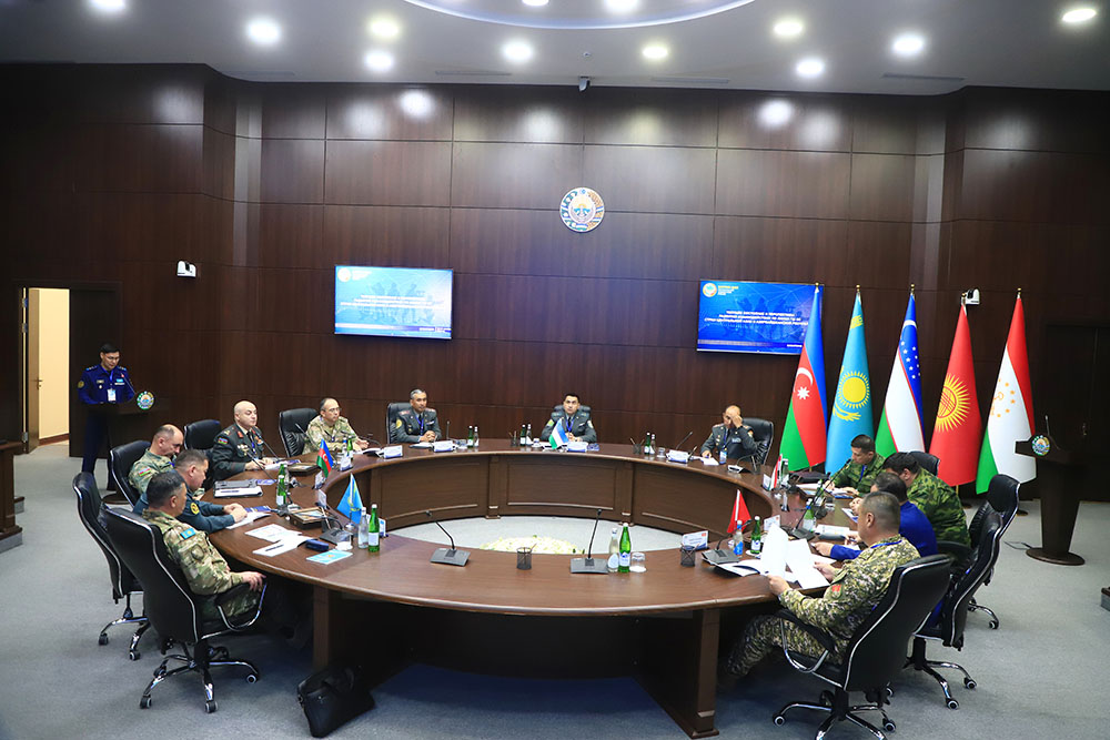 Azərbaycan və Özbəkistan ali hərbi təhsil müəssisələri arasında memorandum imzalanıb (FOTO)
