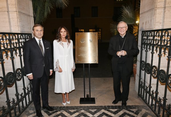 Birinci vitse-prezident Mehriban Əliyeva Azərbaycanın Müqəddəs Taxt-Tacdakı səfirliyinin inzibati ofisinin açılışında iştirak edib (FOTO/VİDEO)