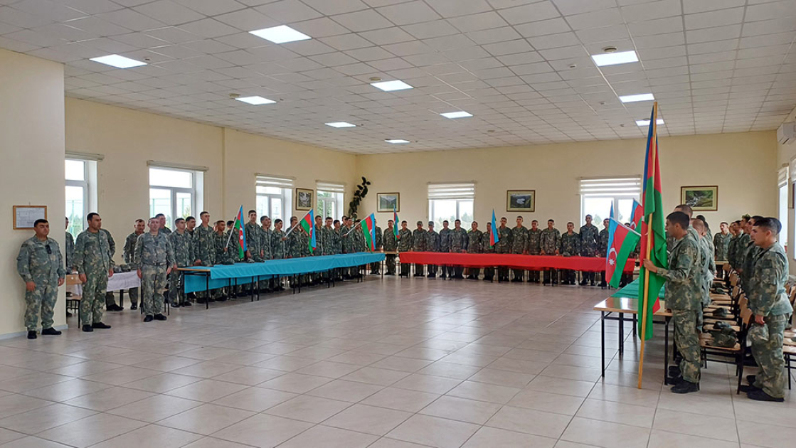 Azərbaycan Ordusunda Müstəqilliyin Bərpası Günü qeyd olunub (FOTO)