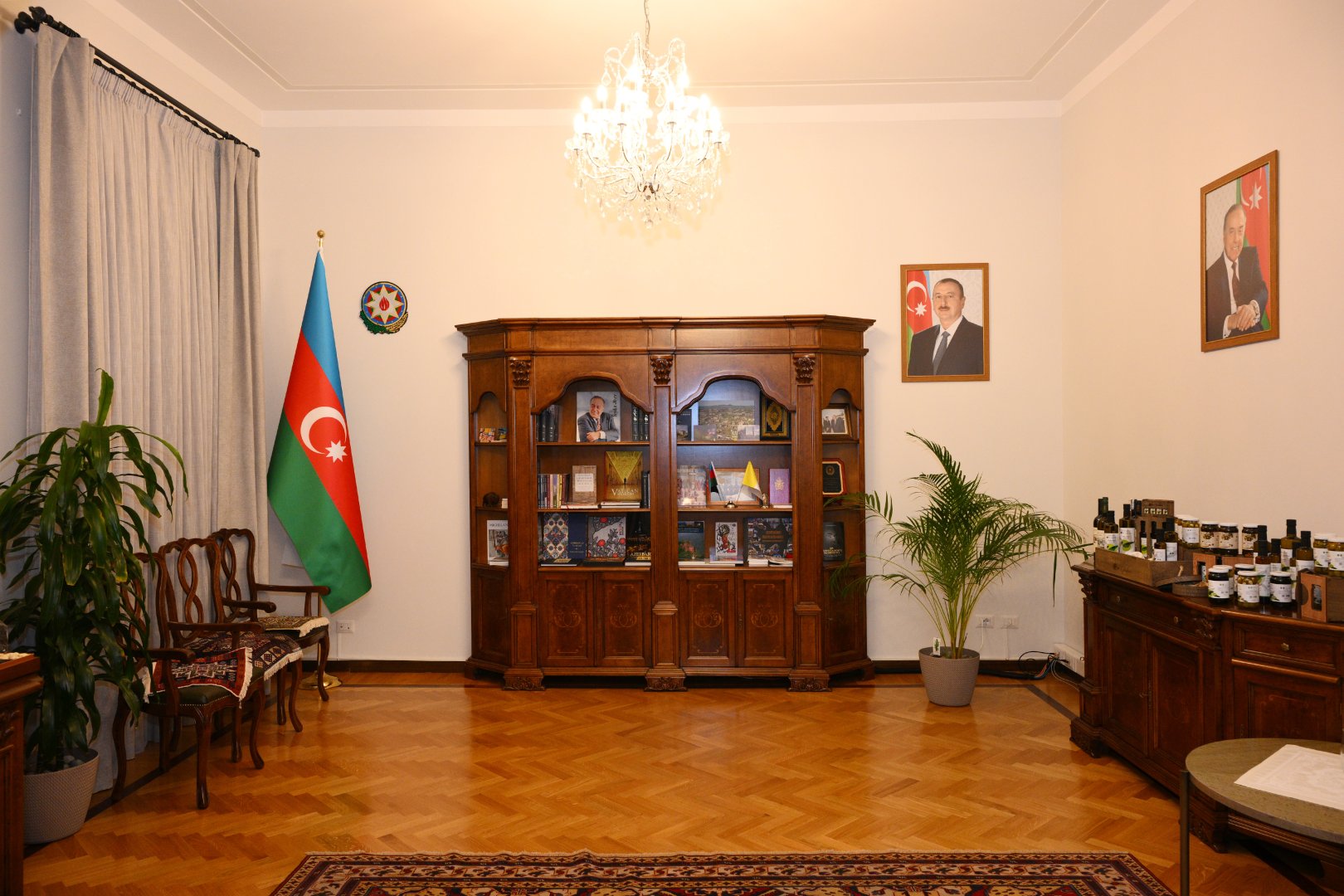 Birinci vitse-prezident Mehriban Əliyeva Azərbaycanın Müqəddəs Taxt-Tacdakı səfirliyinin inzibati ofisinin açılışında iştirak edib (FOTO)