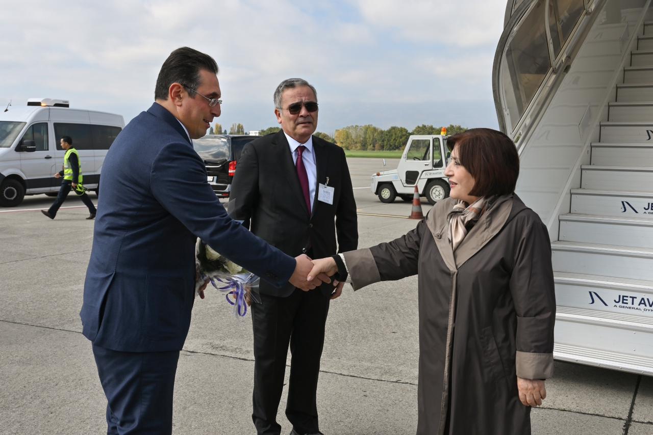 Sahibə Qafarova Parlamentlərarası İttifaqın 151-ci Assambleyasında iştirak üçün İsveçrəyə gəlib (FOTO)