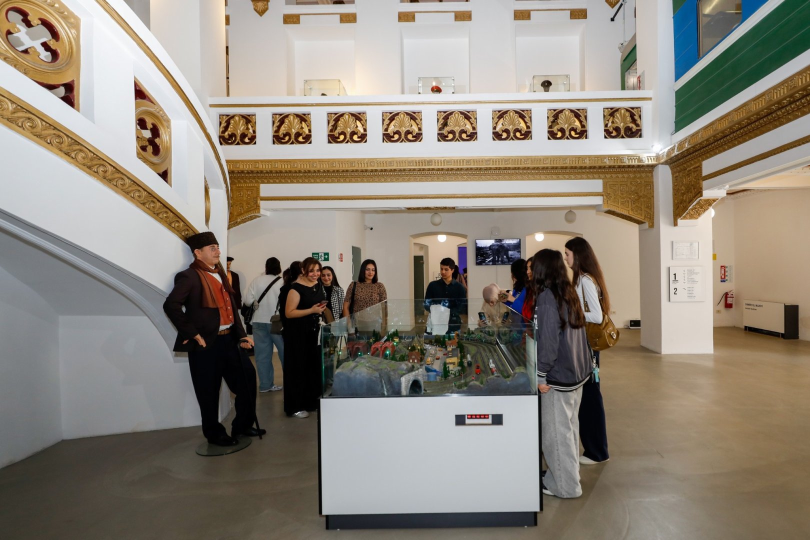 Azərbaycan Dəmiryol Muzeyini “Açıq qapı” günlərində 9 mindən çox insan ziyarət edib (FOTO)
