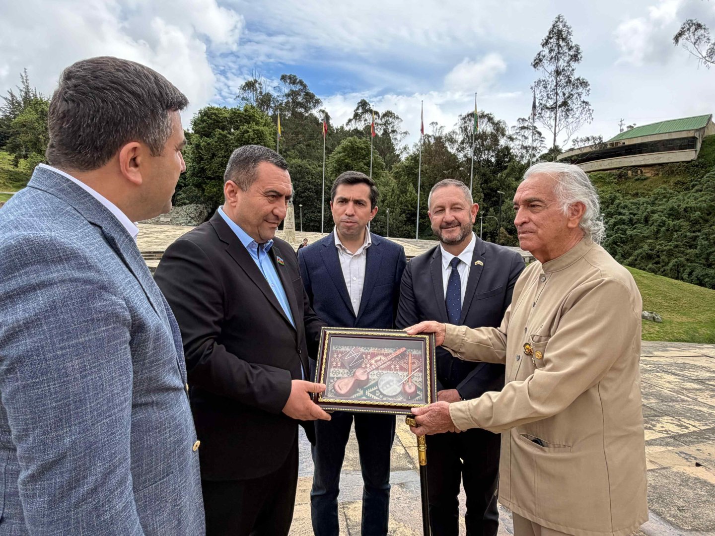 Azərbaycan və Kolumbiya parlamentləri arasında əməkdaşlıq genişlənir (FOTO)