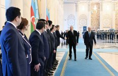 Prezident İlham Əliyevin Astanada rəsmi qarşılanma mərasimi olub (YENİLƏNİB) (FOTO)