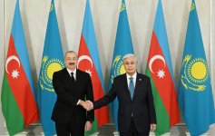 Prezident İlham Əliyevin Astanada rəsmi qarşılanma mərasimi olub (YENİLƏNİB) (FOTO)