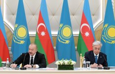 Azərbaycan-Qazaxıstan sənədləri mübadilə olunub (FOTO) (YENİLƏNİB)
