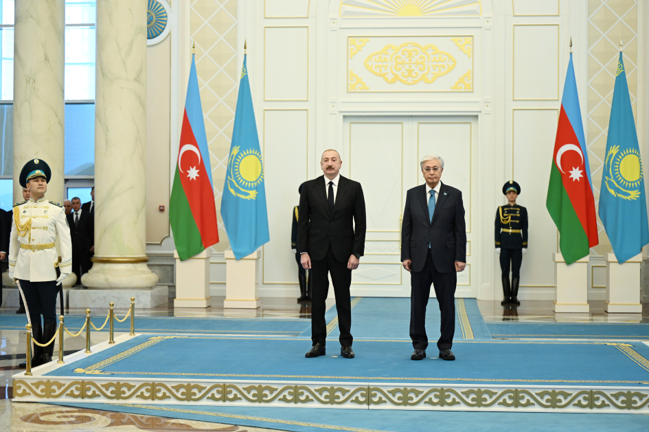 Prezident İlham Əliyevin Astanada rəsmi qarşılanma mərasimi olub (YENİLƏNİB) (FOTO)