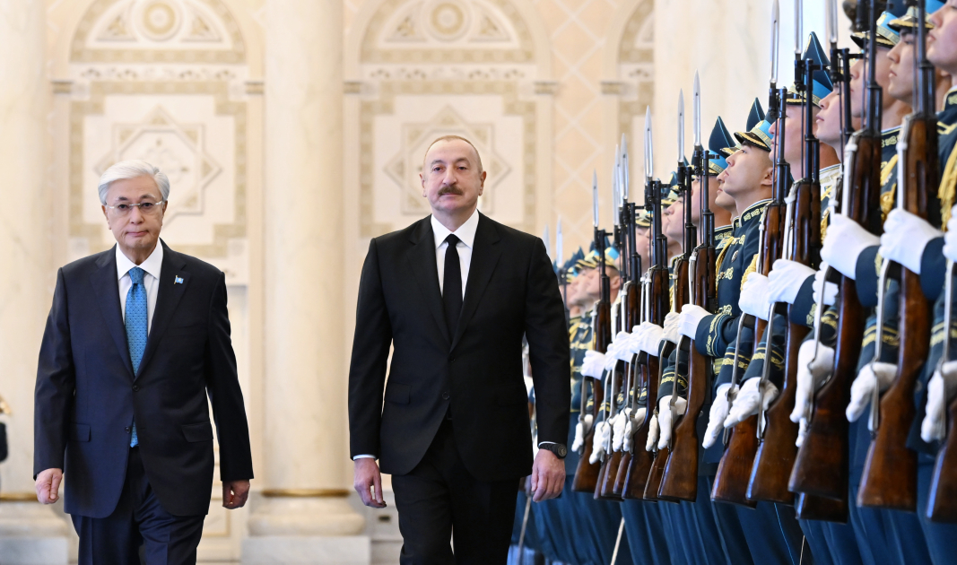 Prezident İlham Əliyevin Astanada rəsmi qarşılanma mərasimi olub (YENİLƏNİB) (FOTO)