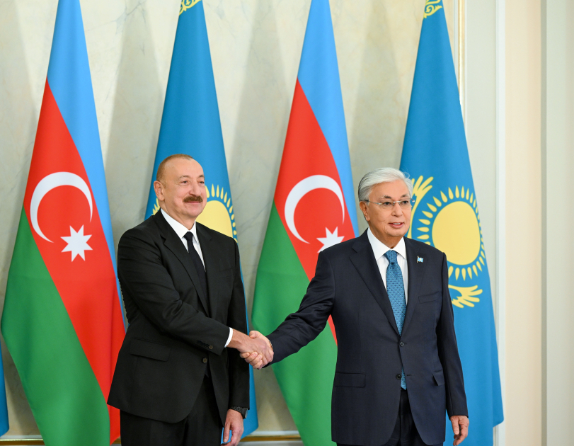 Prezident İlham Əliyevin Astanada rəsmi qarşılanma mərasimi olub (YENİLƏNİB) (FOTO)