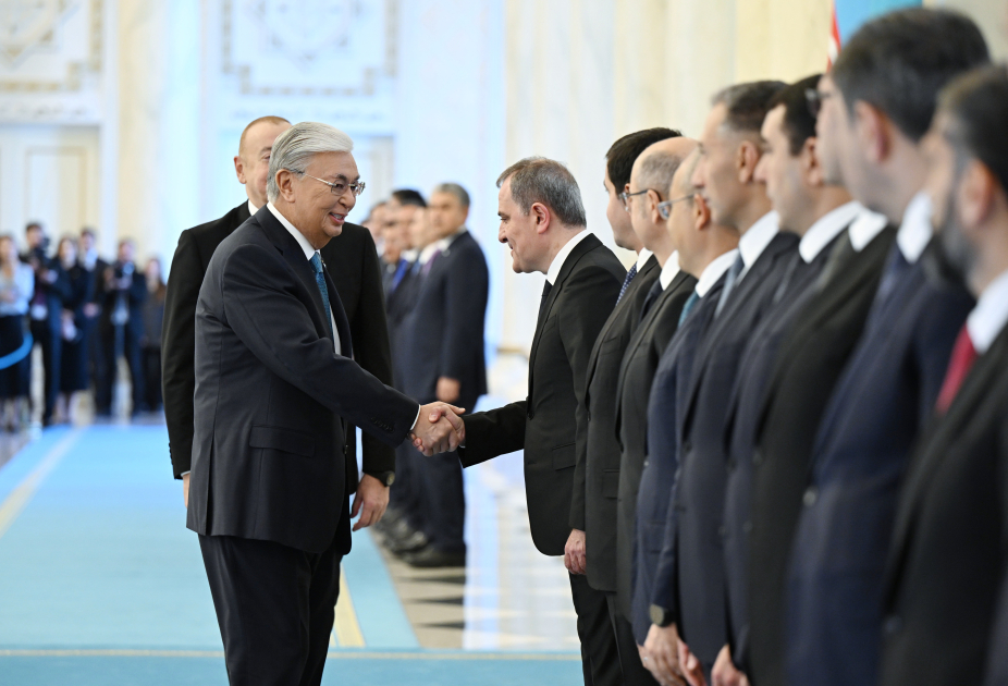 Prezident İlham Əliyevin Astanada rəsmi qarşılanma mərasimi olub (YENİLƏNİB) (FOTO)